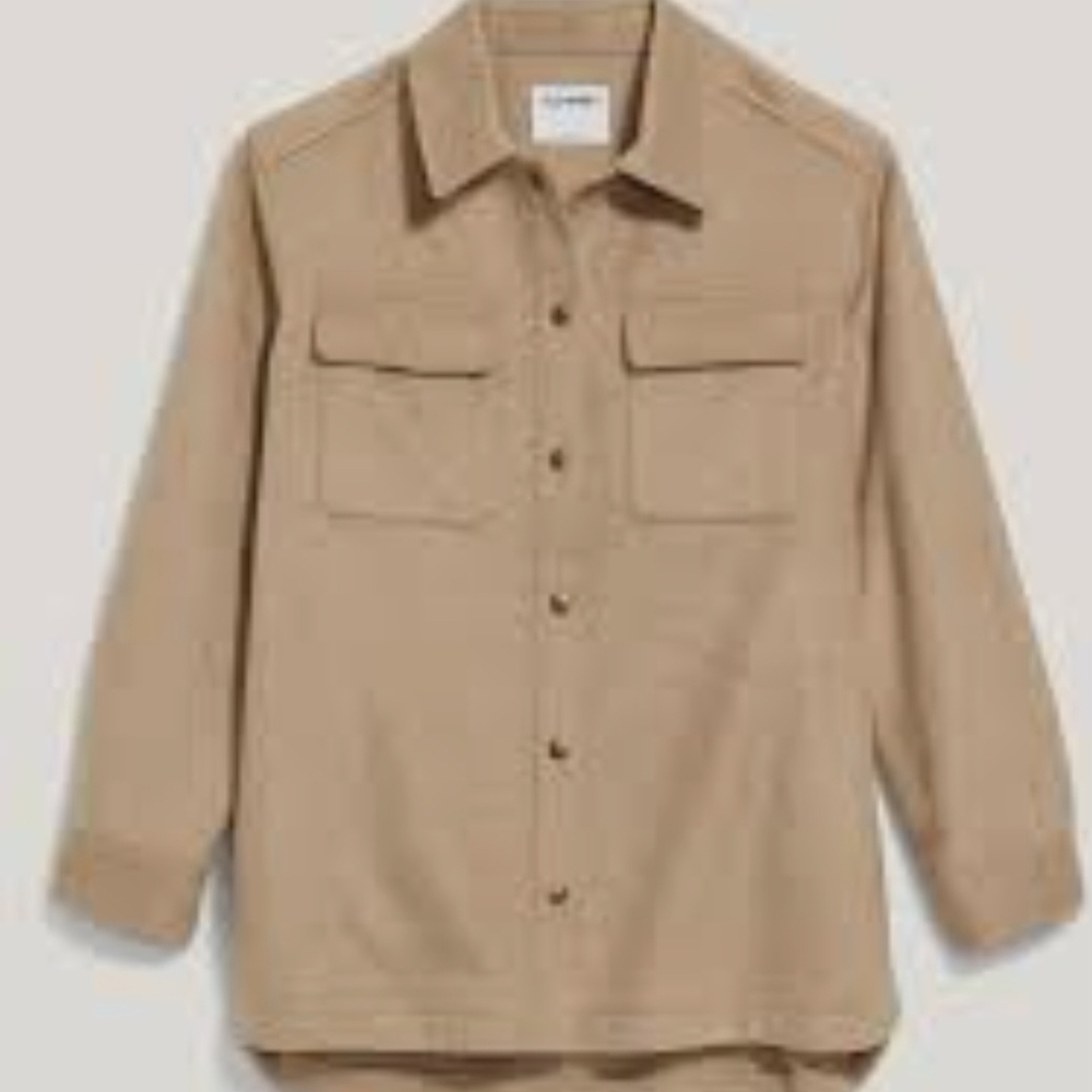C26 Old Navy Tan Shacket XS  Spread Collar Snap Fasten Back Yolk Seam Oversized